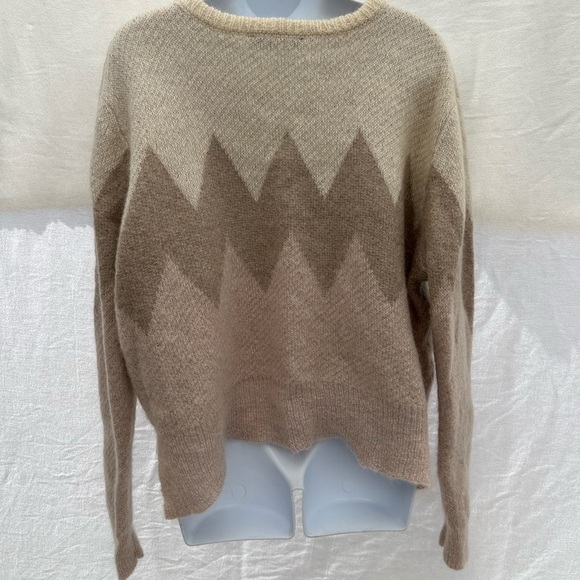 Zara Cozy Chevron Pattern Sweater - Cream and Brown #A - Picture 2 of 8